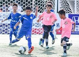 德扑对手记忆：玩家如何错误记住关键牌局？（德州扑克记忆偏差：玩家为何会错记关键手牌？）